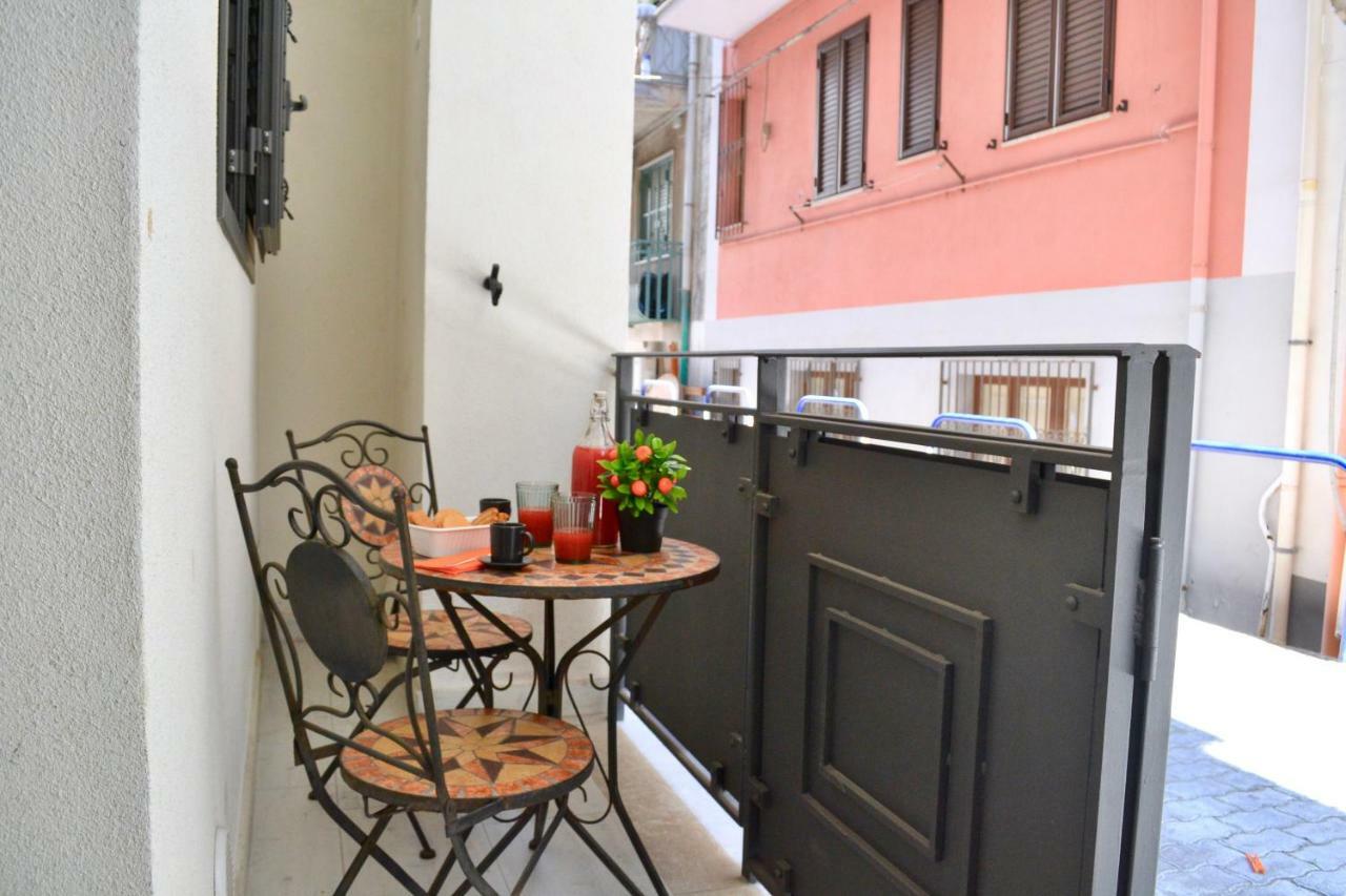 I Pupi - Sicilian Apartment Giardini Naxos Luaran gambar